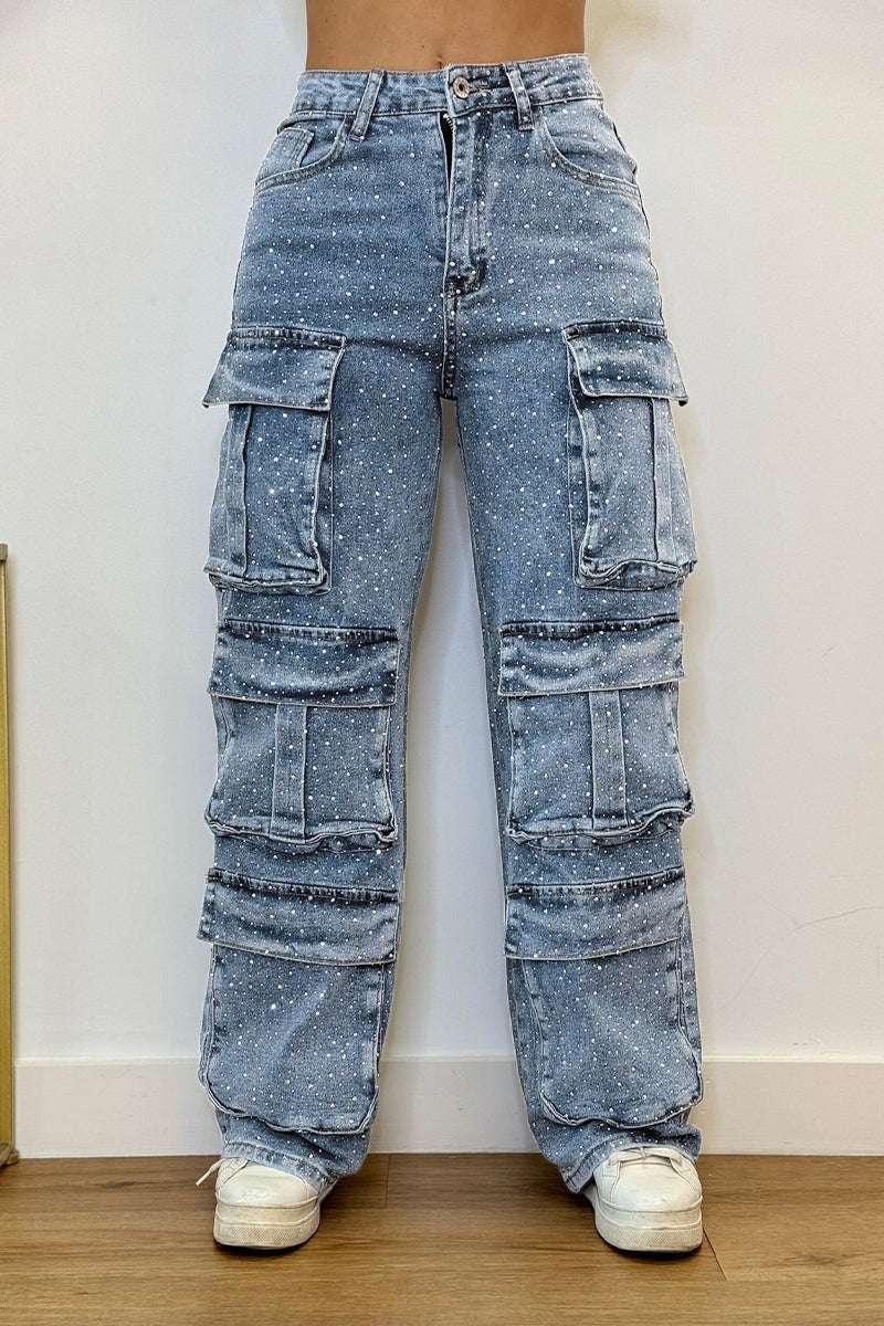 Avrielle – High-Waisted Wide-Leg Jeans