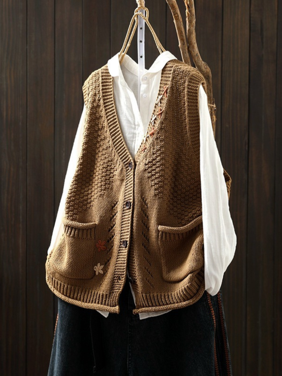 KNIT VEST