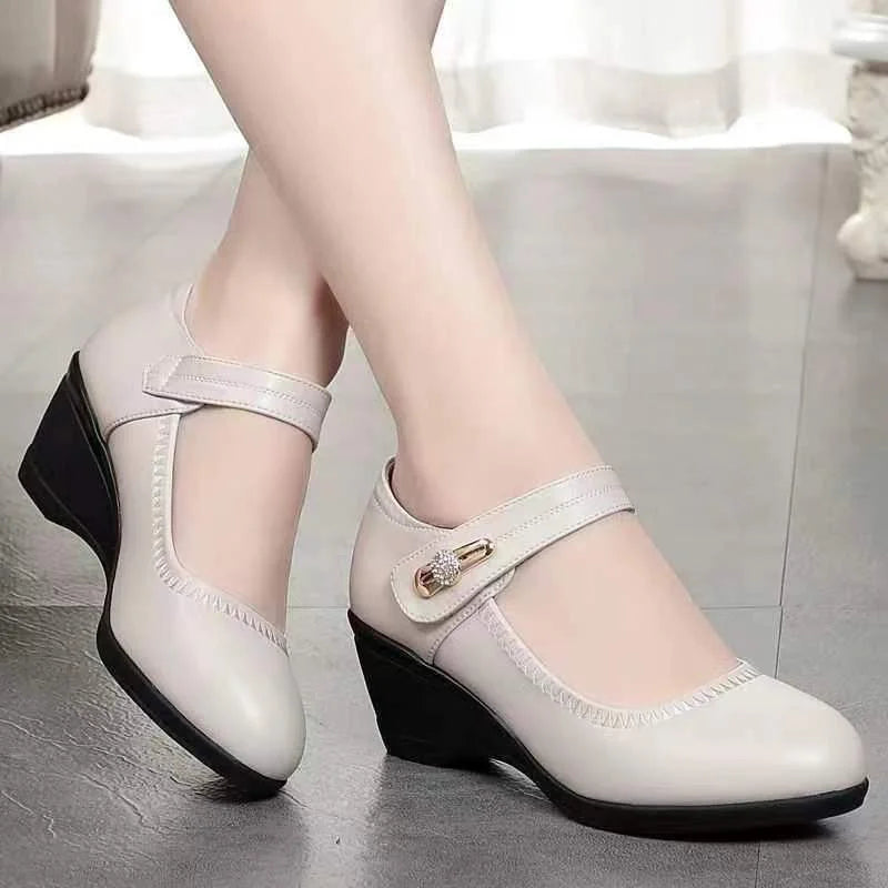 Elegant Mid-Heel Comfort Shoes