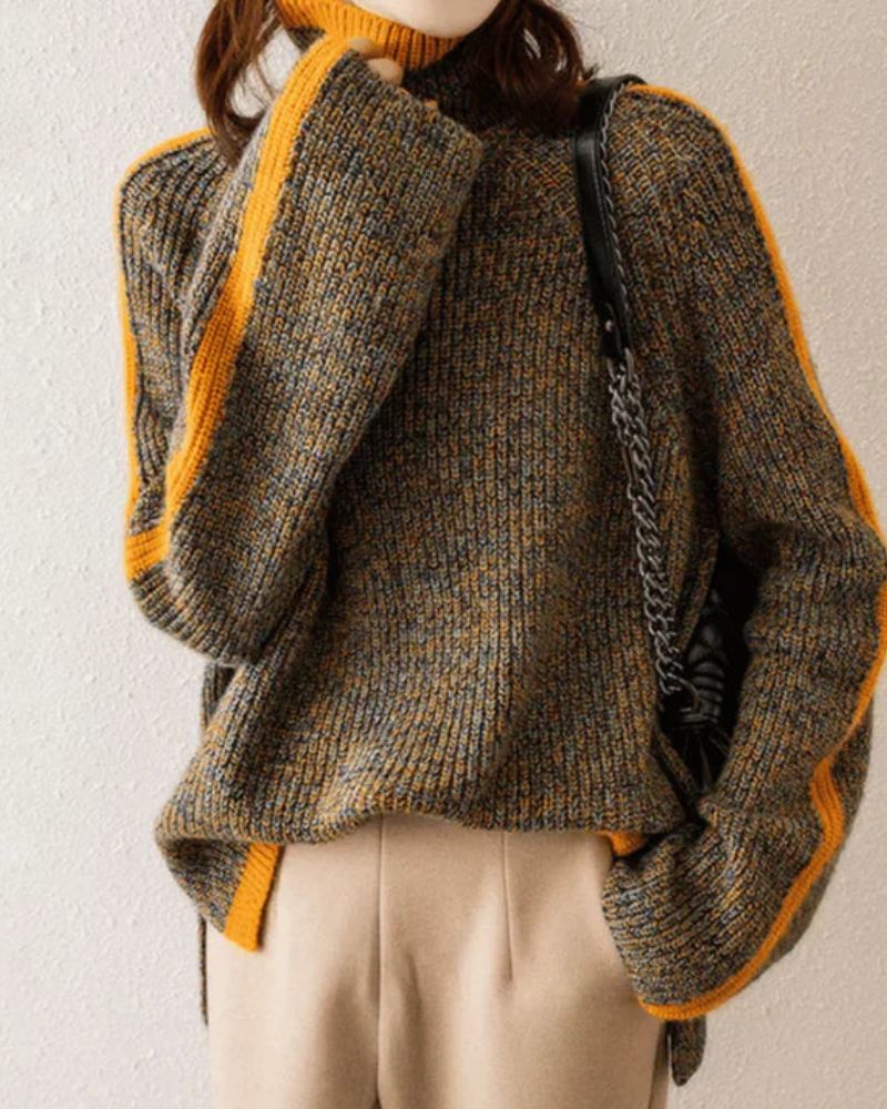 STYLISH TURTLENECK SWEATER