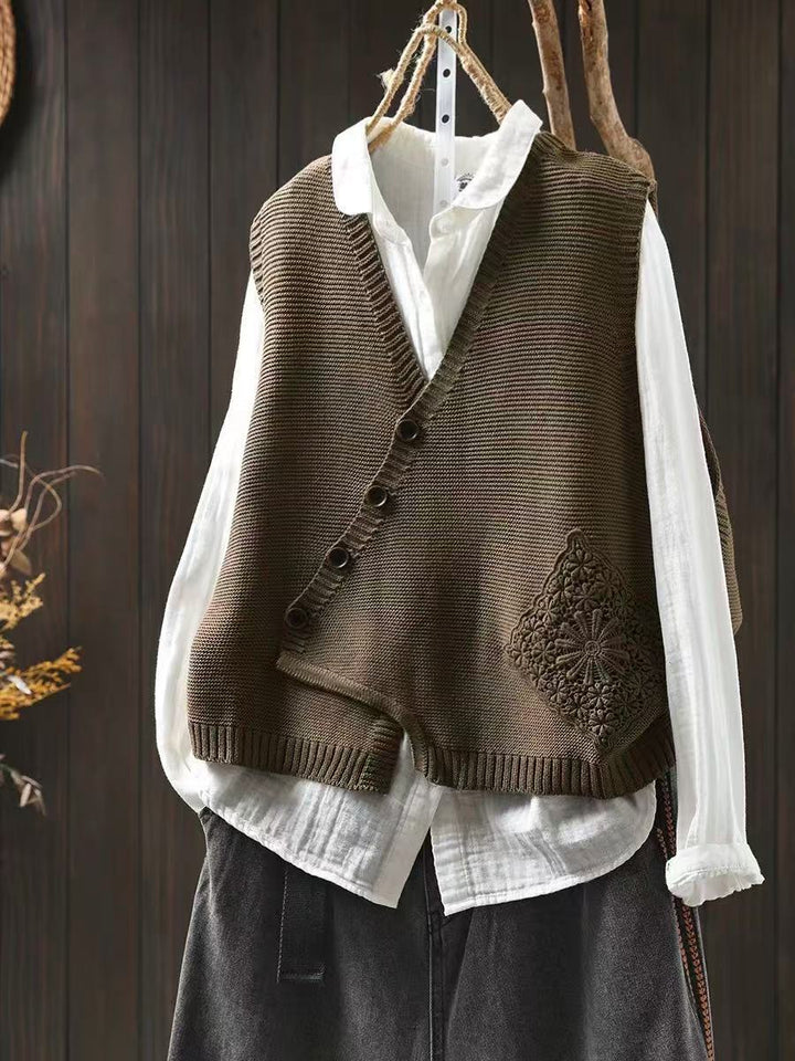 KNIT VEST