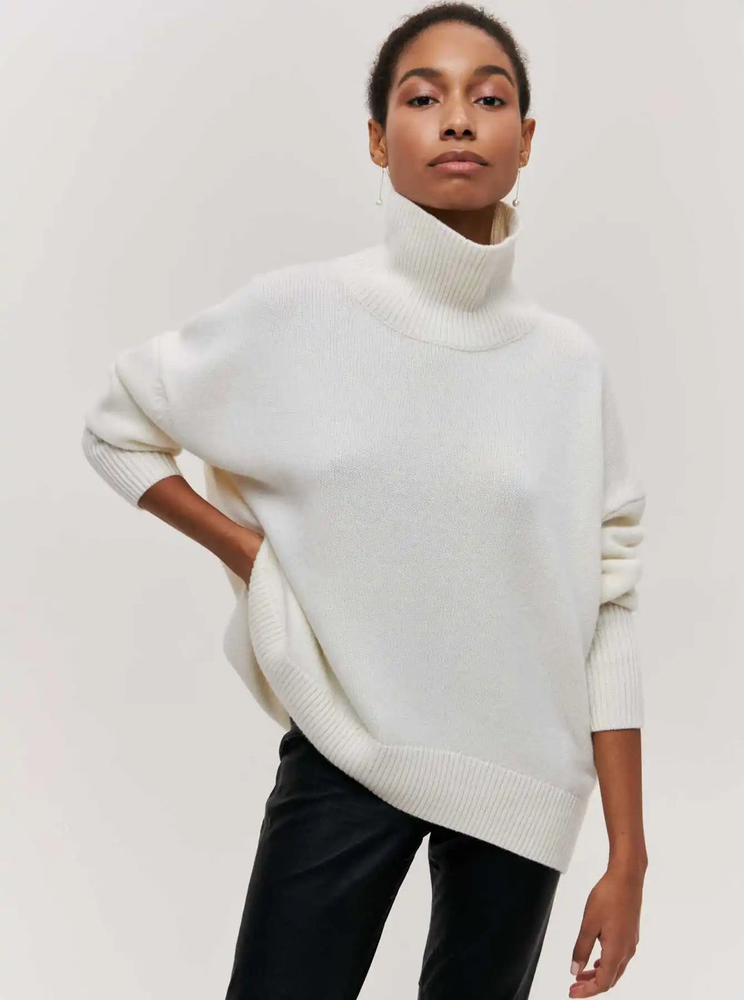 Elegant Oversized Turtleneck Knit Sweater