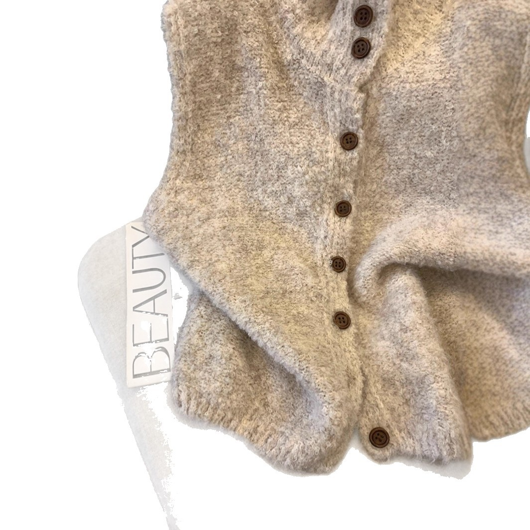 ELEGANT CARDIGAN WITHOUT SLEEVES